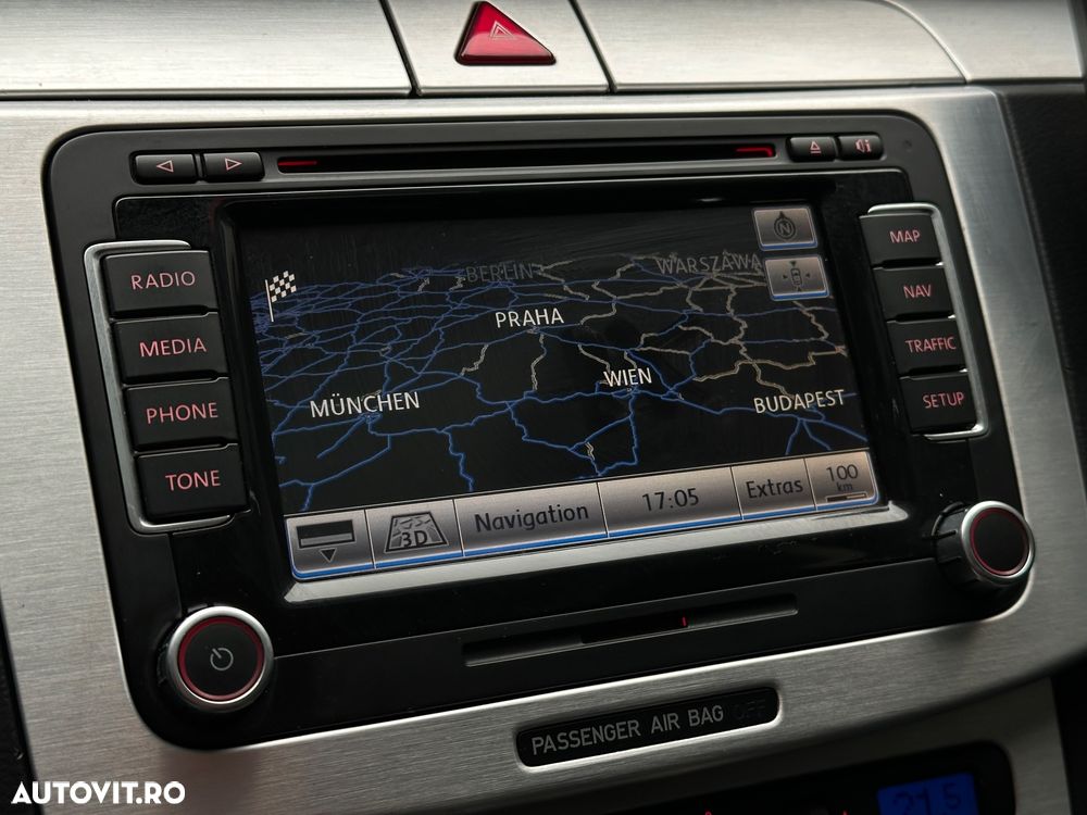 Volkswagen Passat 2.0 TDI Highline - 12