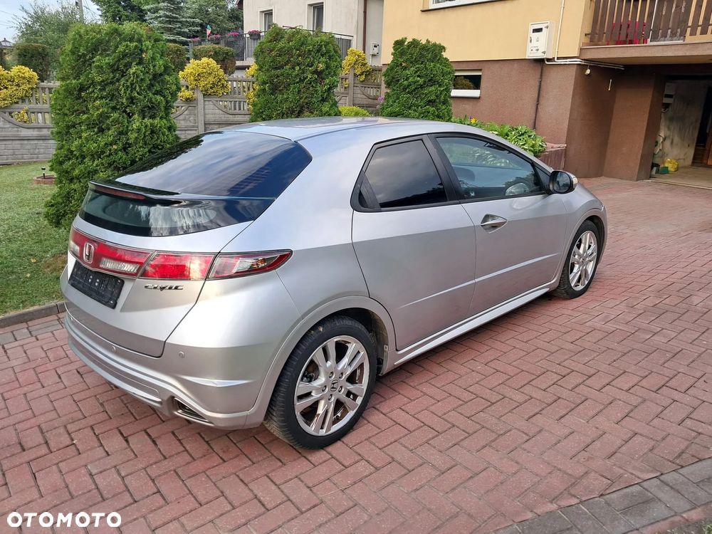 Honda Civic 1.8i-VTEC 50 Jahre Edition - 7