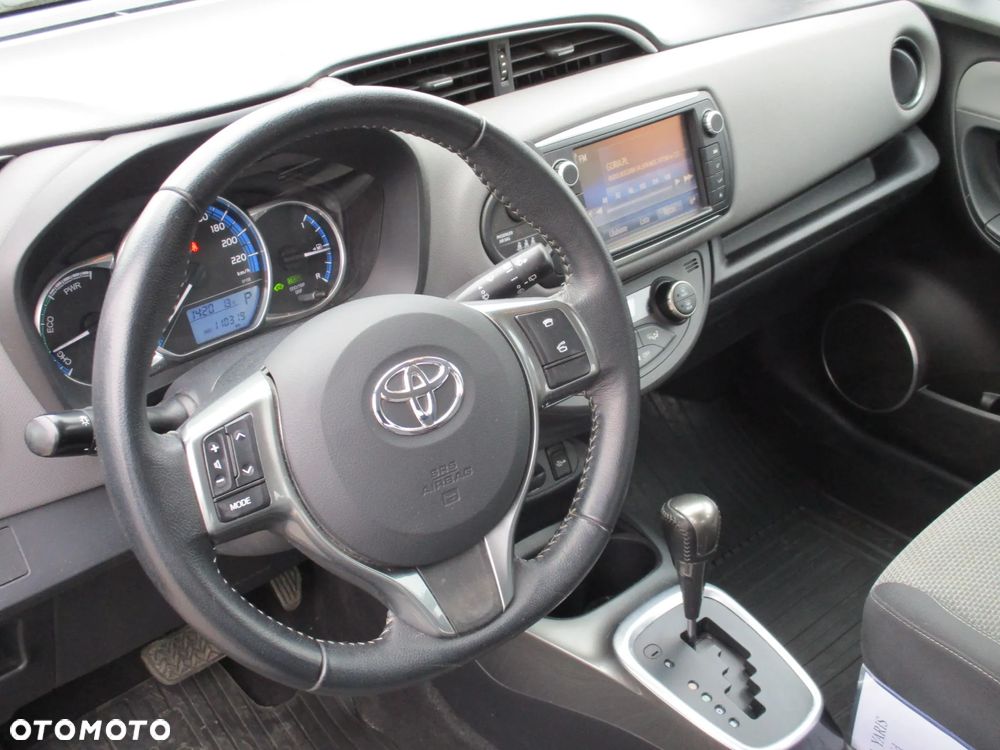Toyota Yaris 1.5 VVT-i Life - 8
