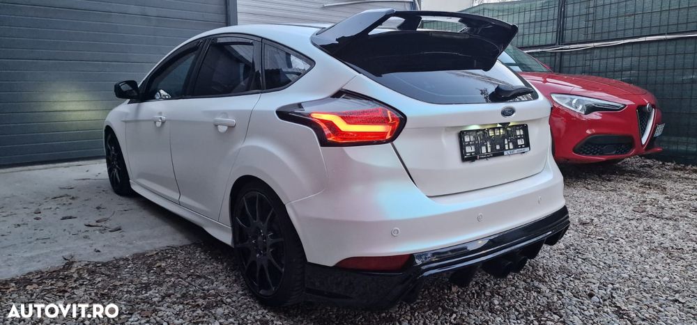 Ford Focus 2.0 EcoBoost ST mit Leder-Sport-Paket - 4