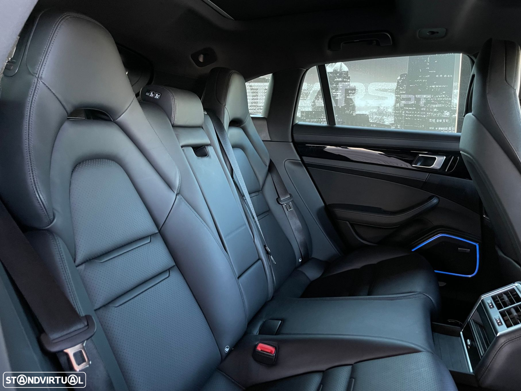 Porsche Panamera Sport Turismo 4 E-Hybrid - 17