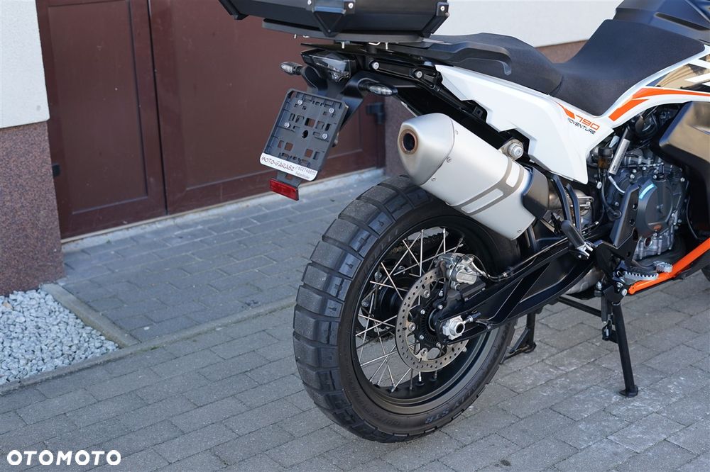 KTM Adventure - 7