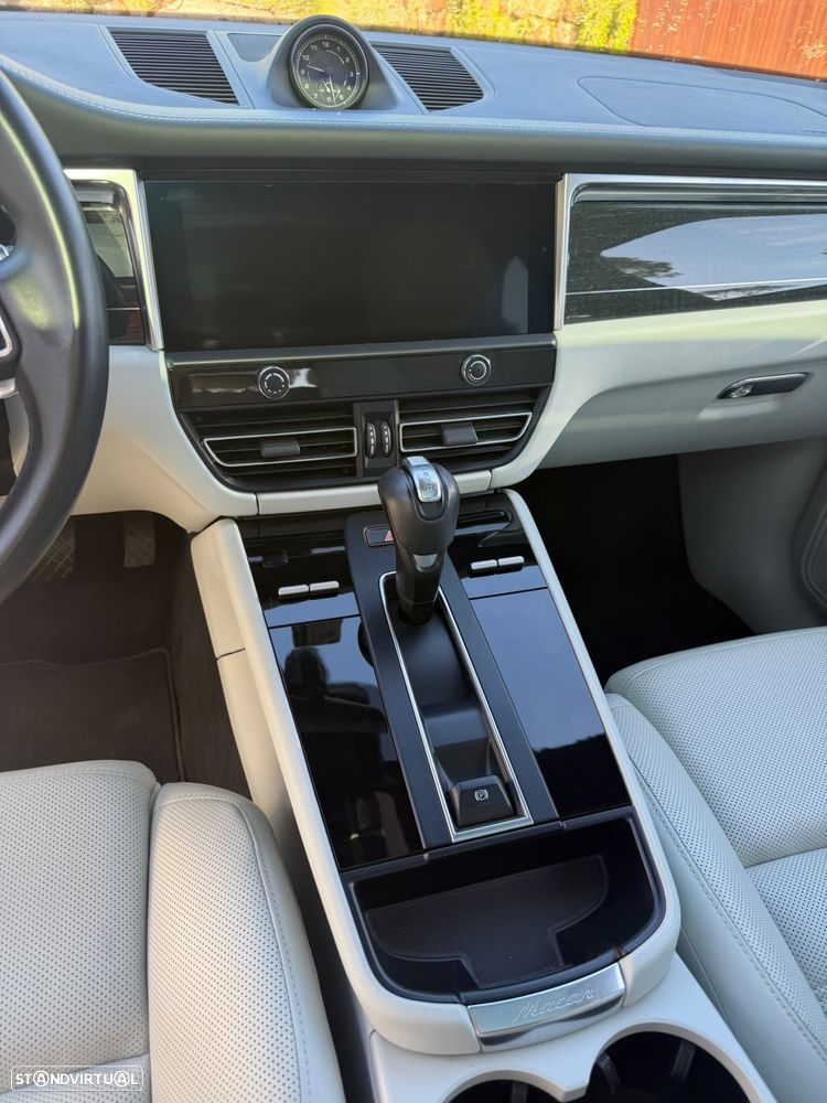 Porsche Macan 2.0T - 24
