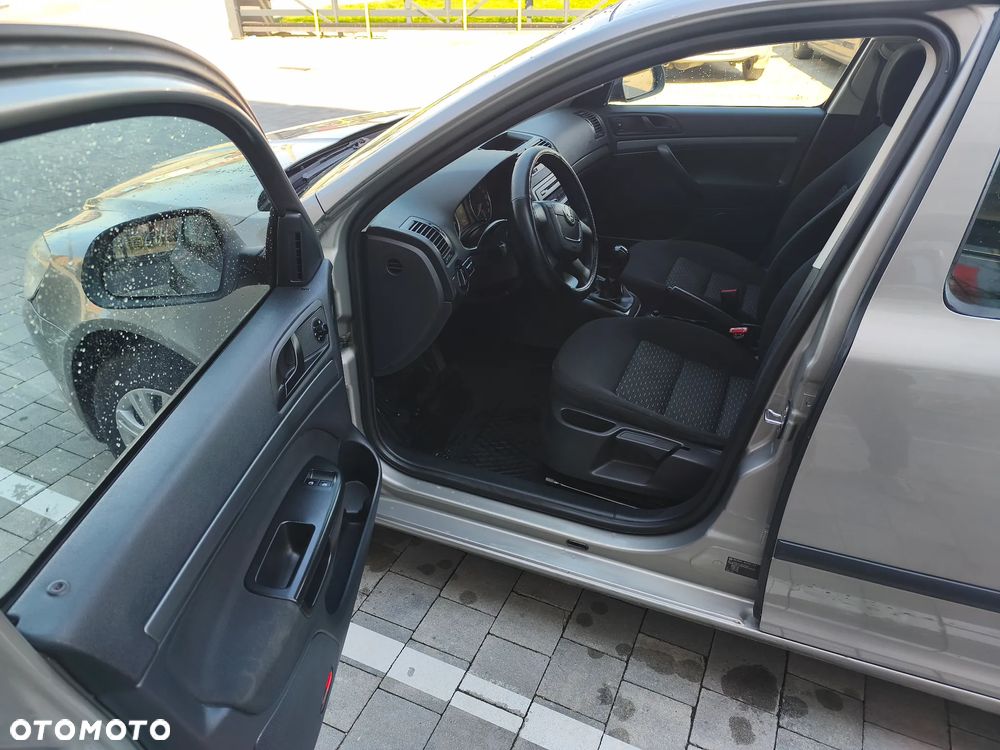 Skoda Octavia - 20