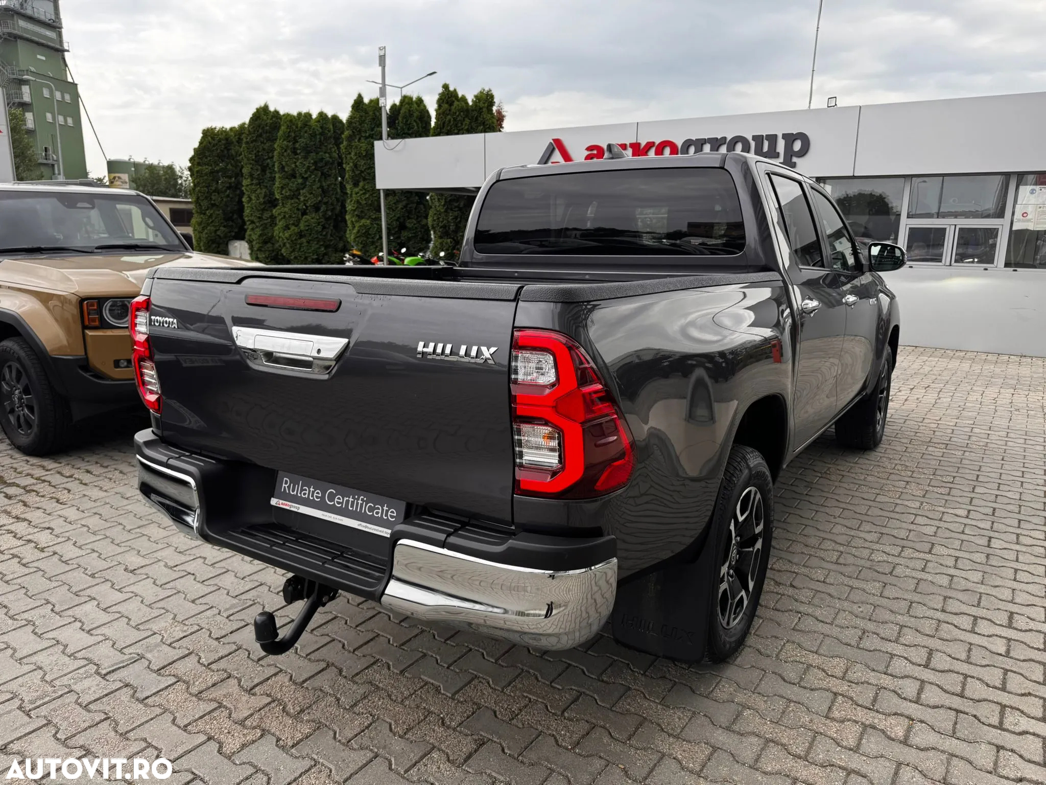 Toyota Hilux 2.8D 204CP 4x4 Double Cab AT Executive - 6