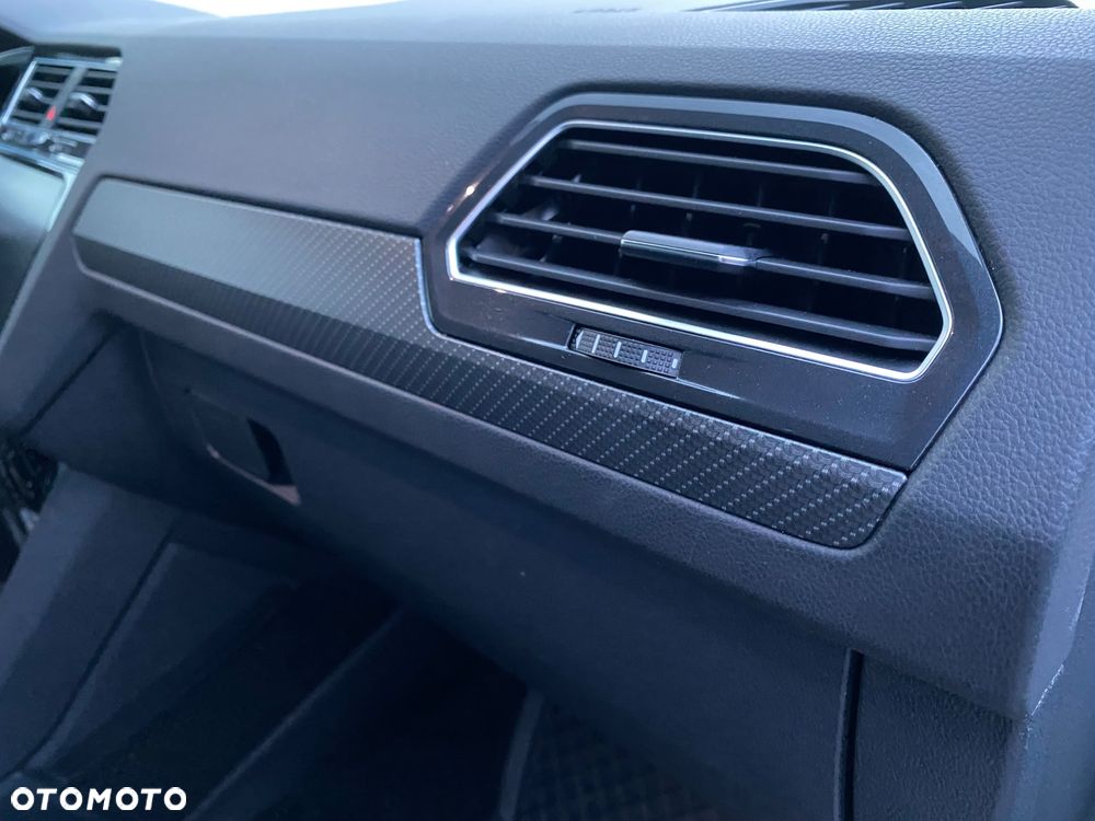 Volkswagen Tiguan 2.0 TSI 4Mot R-Line DSG - 29