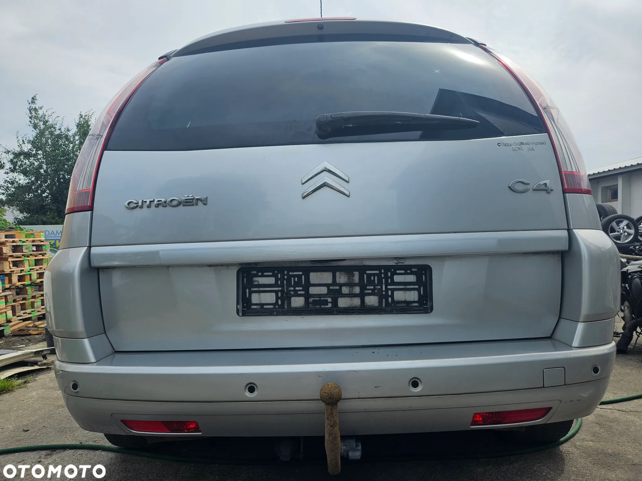 BŁOTNIK PRAWY PRZÓD PRZEDNI EZRC CITROEN C4 GRAND PICASSO - 11