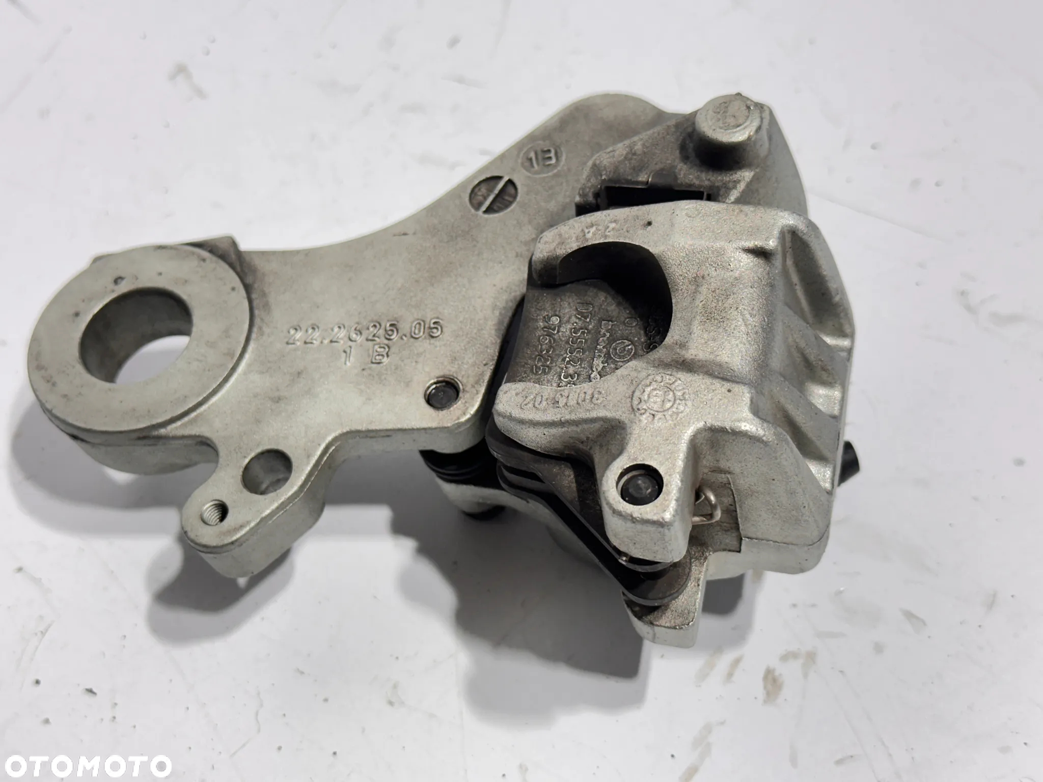 Zacisk tył   KTM Duke 690   12-15R - 5