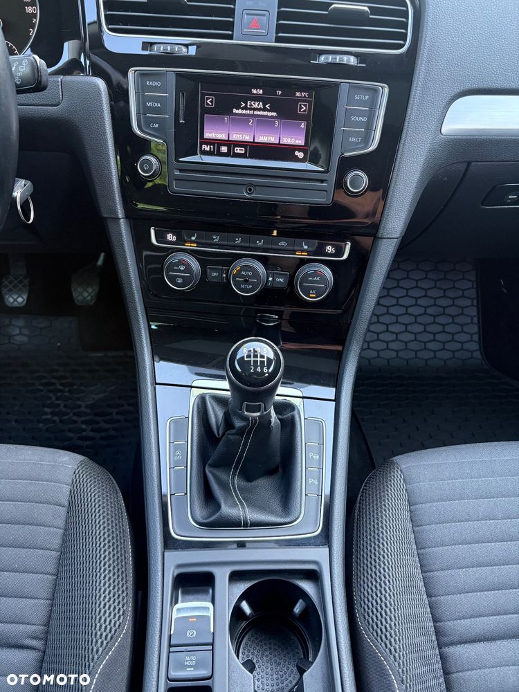 Volkswagen Golf 1.2 TSI BlueMotion Technology Cup - 14