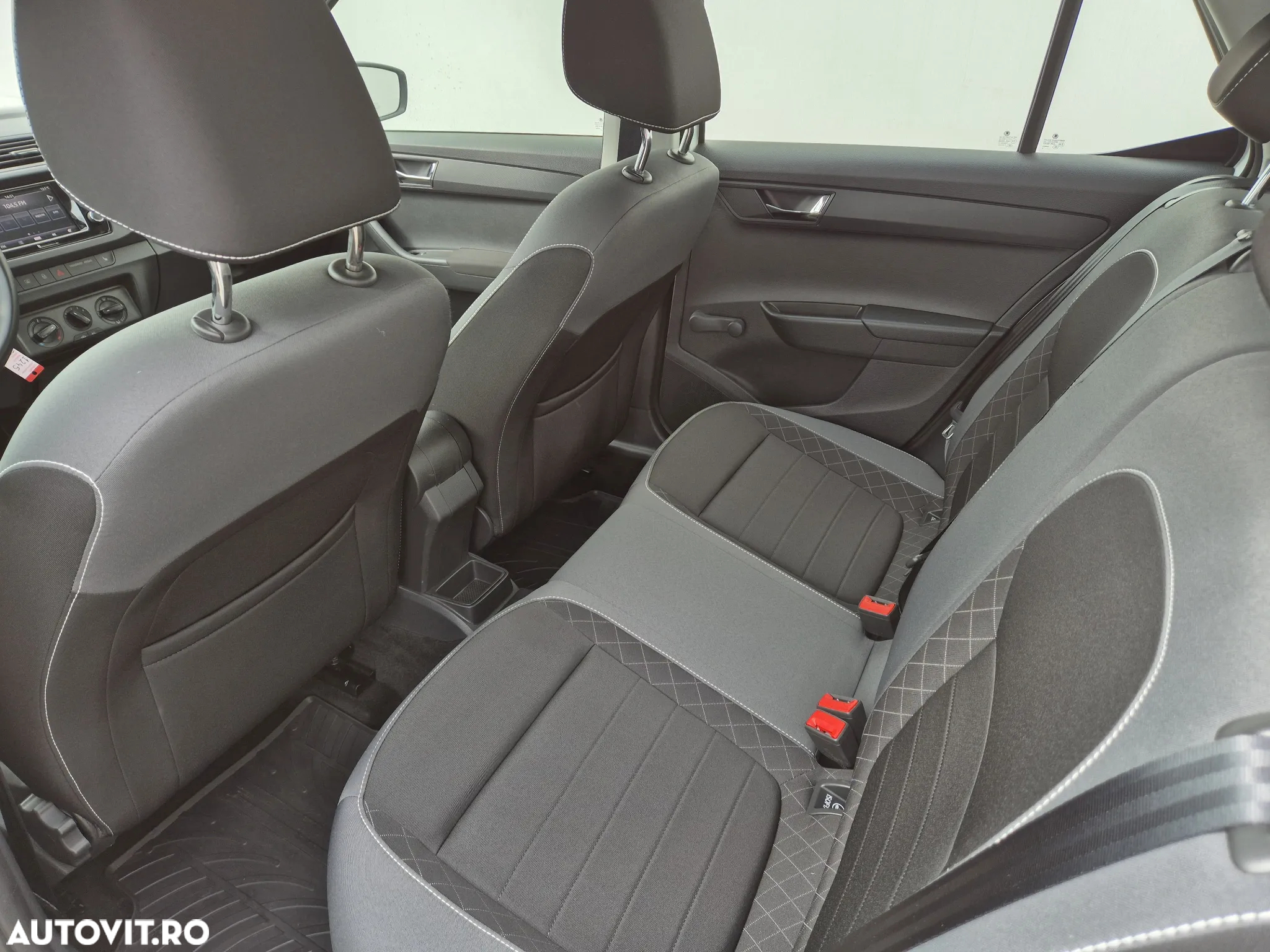 Skoda Fabia 1.0 TSI 95 CP Ambition - 11