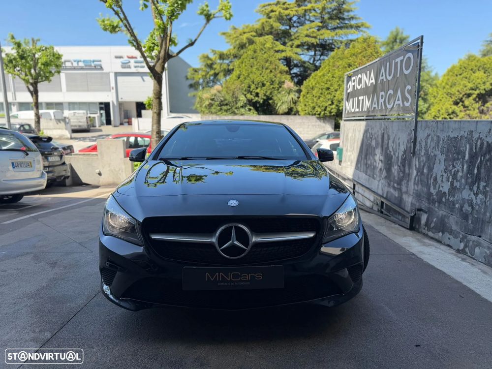 Mercedes-Benz CLA 200 d Shooting Brake Urban Aut. - 2