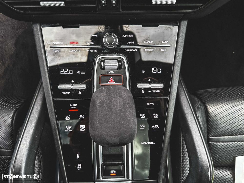 Porsche Cayenne Coupé E-Hybrid - 39
