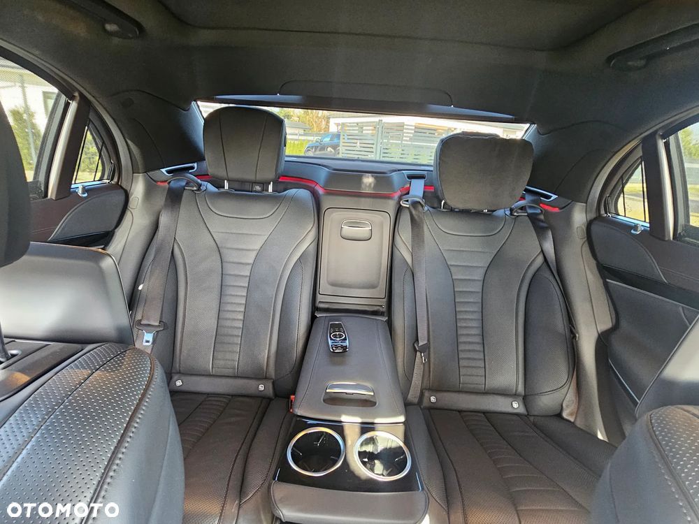 Mercedes-Benz Klasa S 400 d 4-Matic L 9G-TRONIC - 26