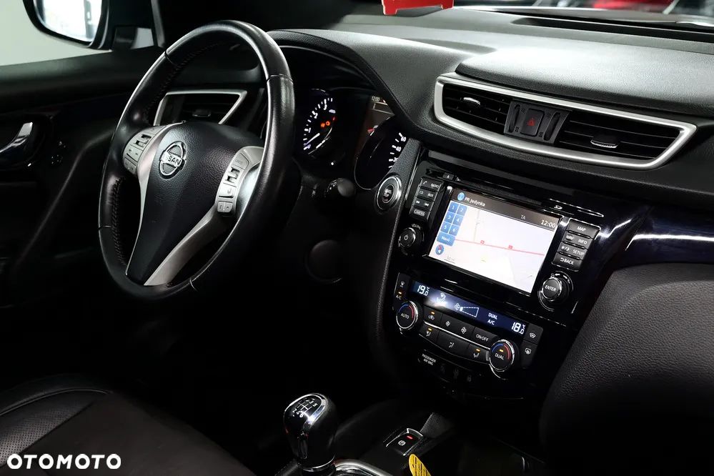 Nissan Qashqai 1.2 DIG-T Tekna EU6 - 26