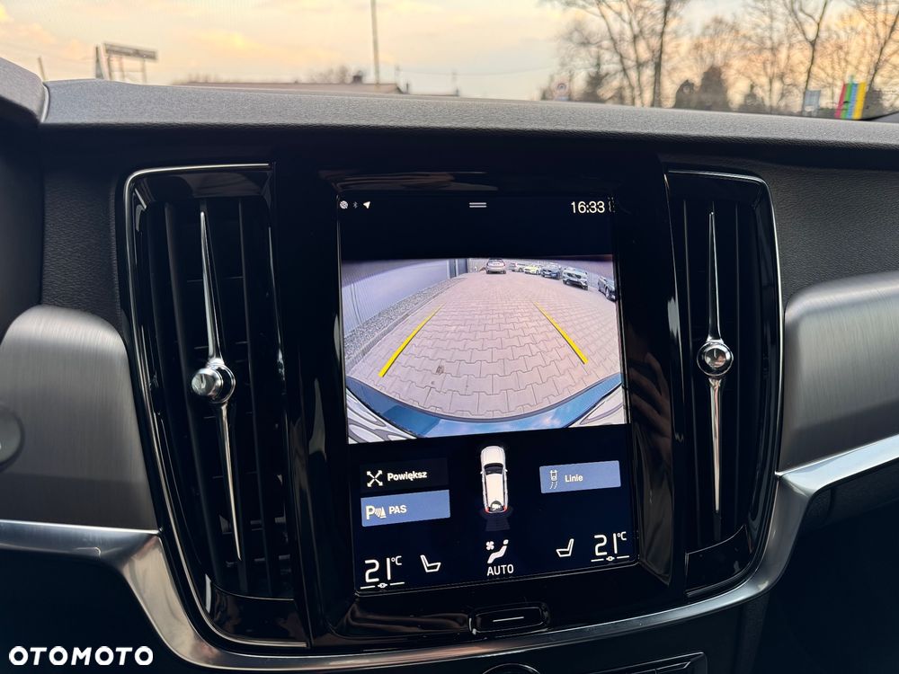 Volvo V90 D4 Momentum - 14