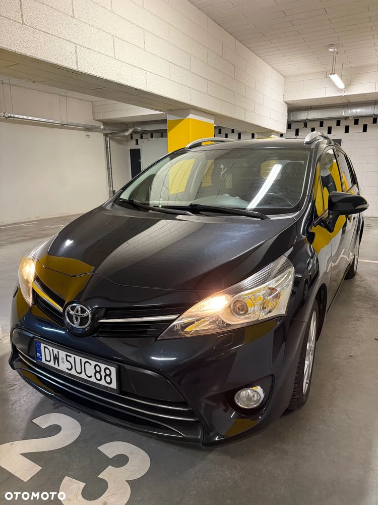 Toyota Verso 1.8 7-Sitzer Comfort - 2