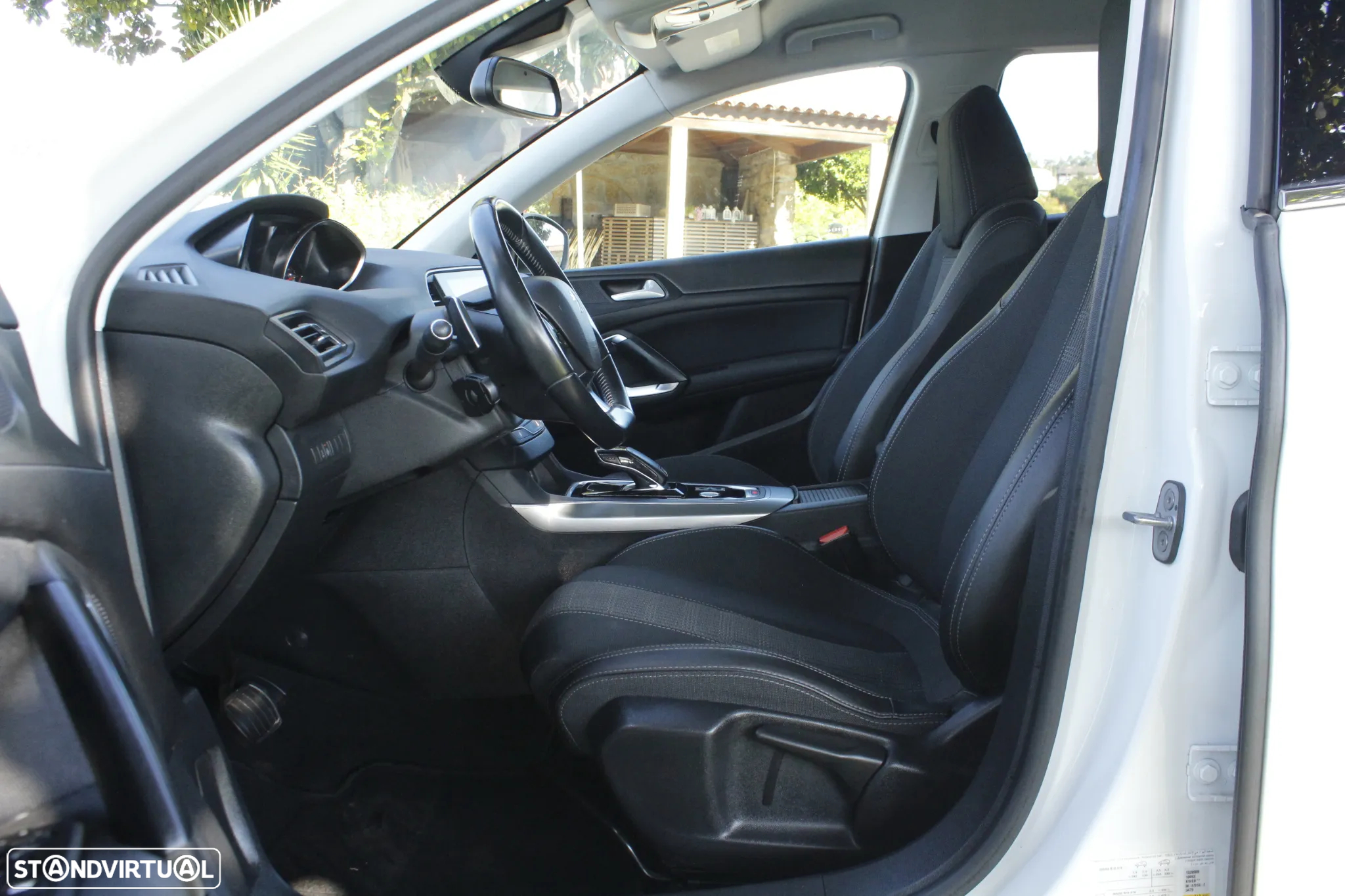 Peugeot 308 1.5 BlueHDi Allure Pack EAT8 - 10