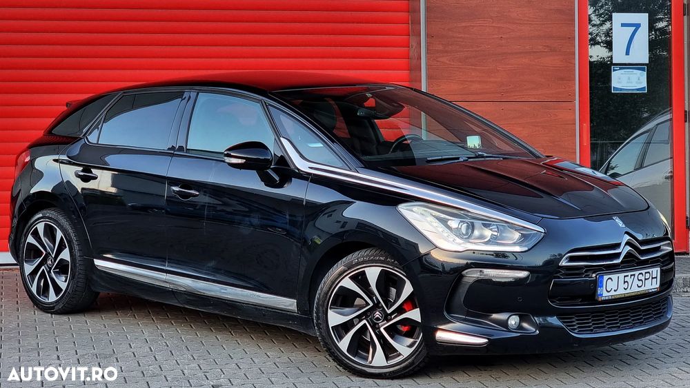 Citroën DS5 THP 155 SoChic - 11