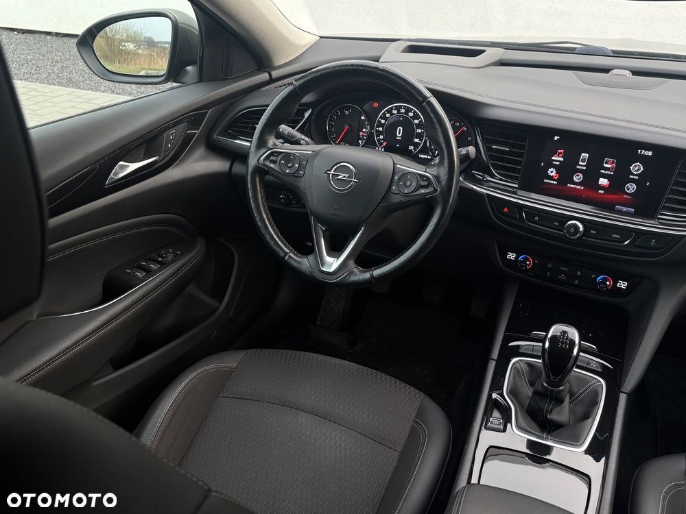 Opel Insignia - 18