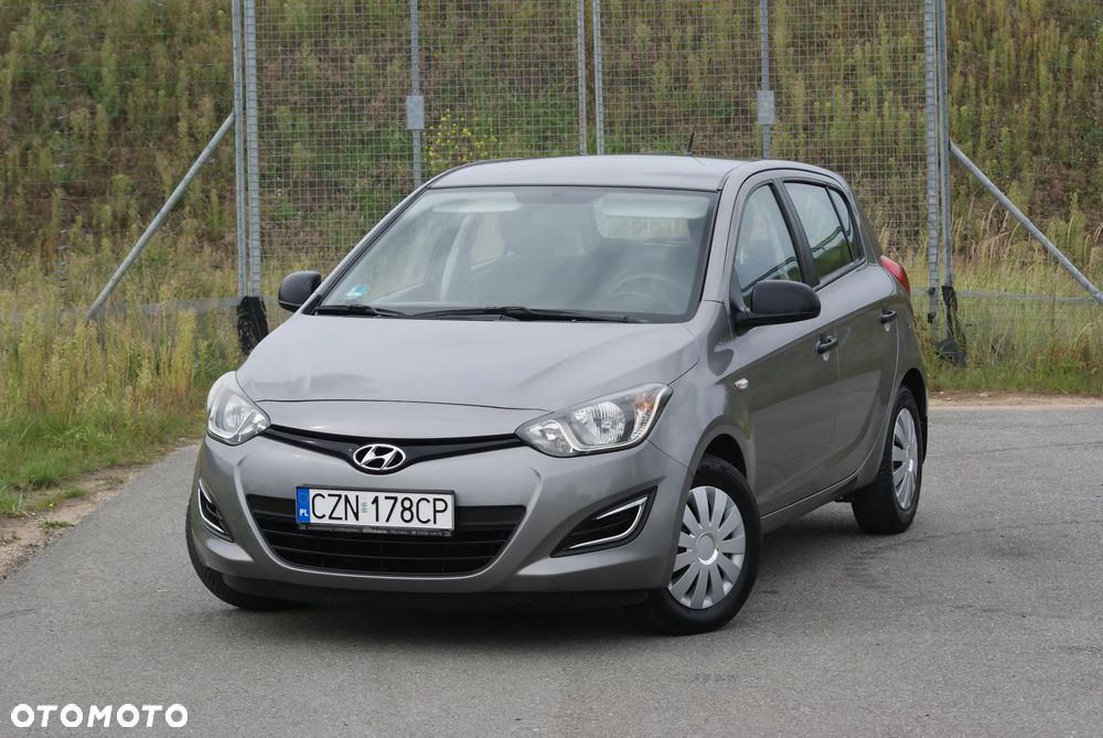 Hyundai i20 - 20