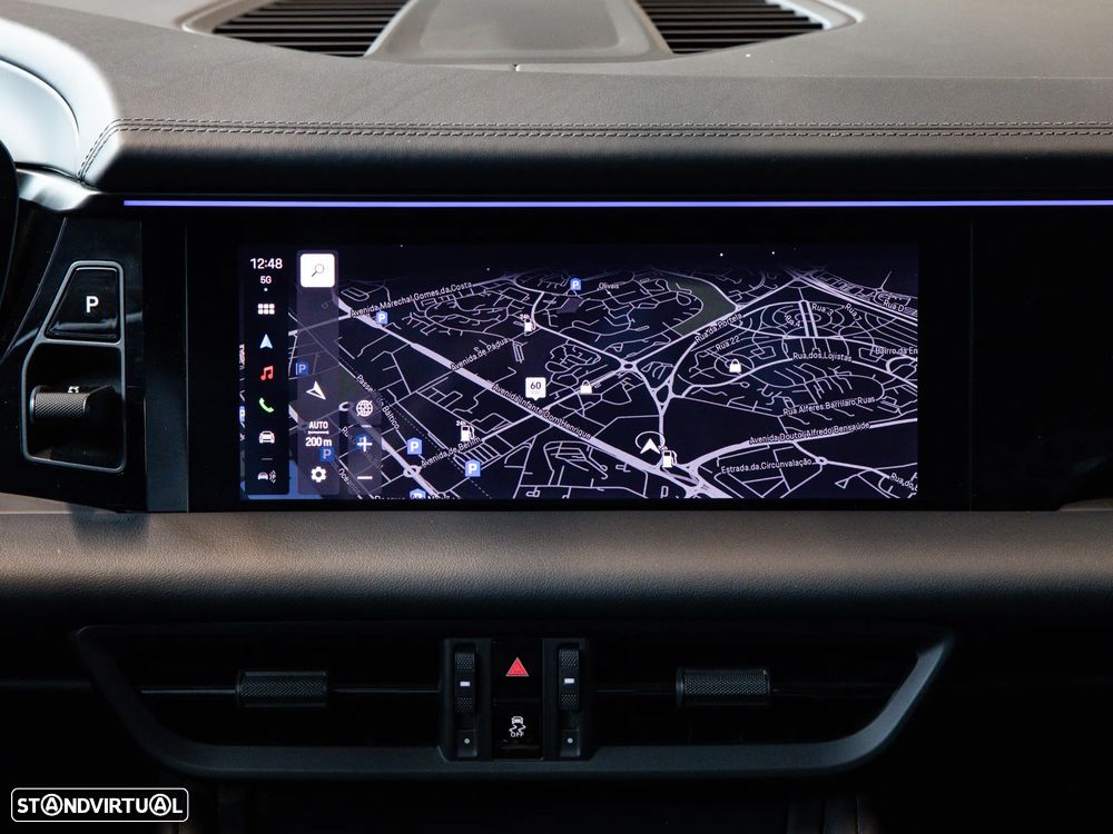 Porsche Macan Electric 4 - 33