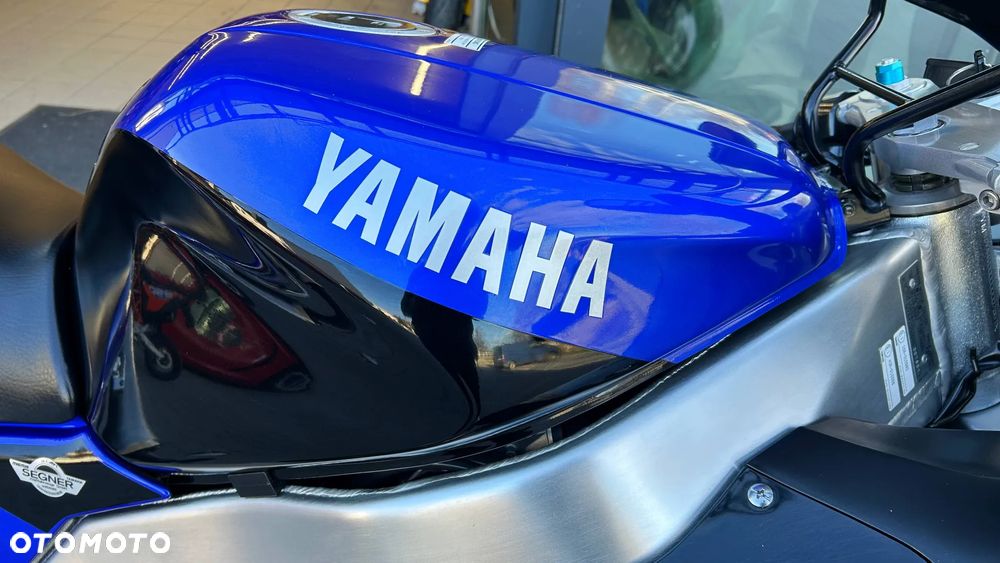Yamaha Thunderace - 24