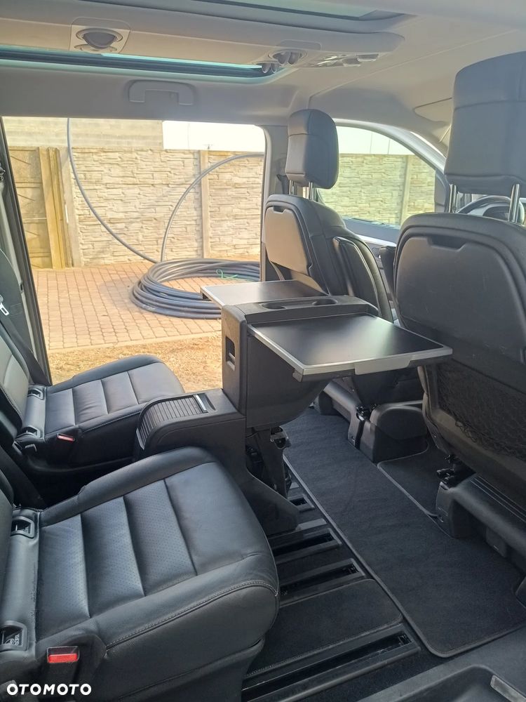 Peugeot Traveller L2 2.0 EAT8 Business VIP - 23