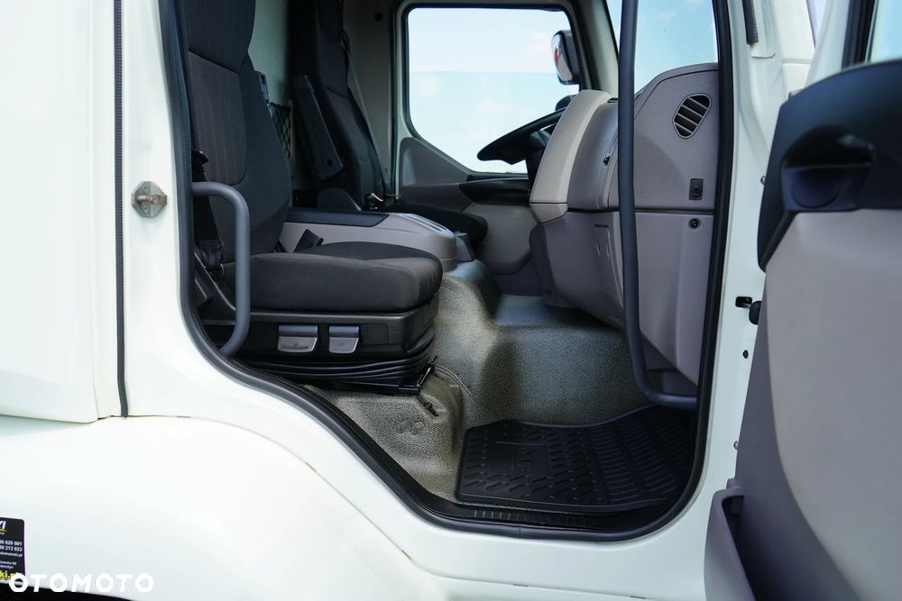 DAF LF / 260 / E 6 / ACC / BURTOFIRANKA + WINDA / ŁAD. 8 975 KG / 18 PALET - 32