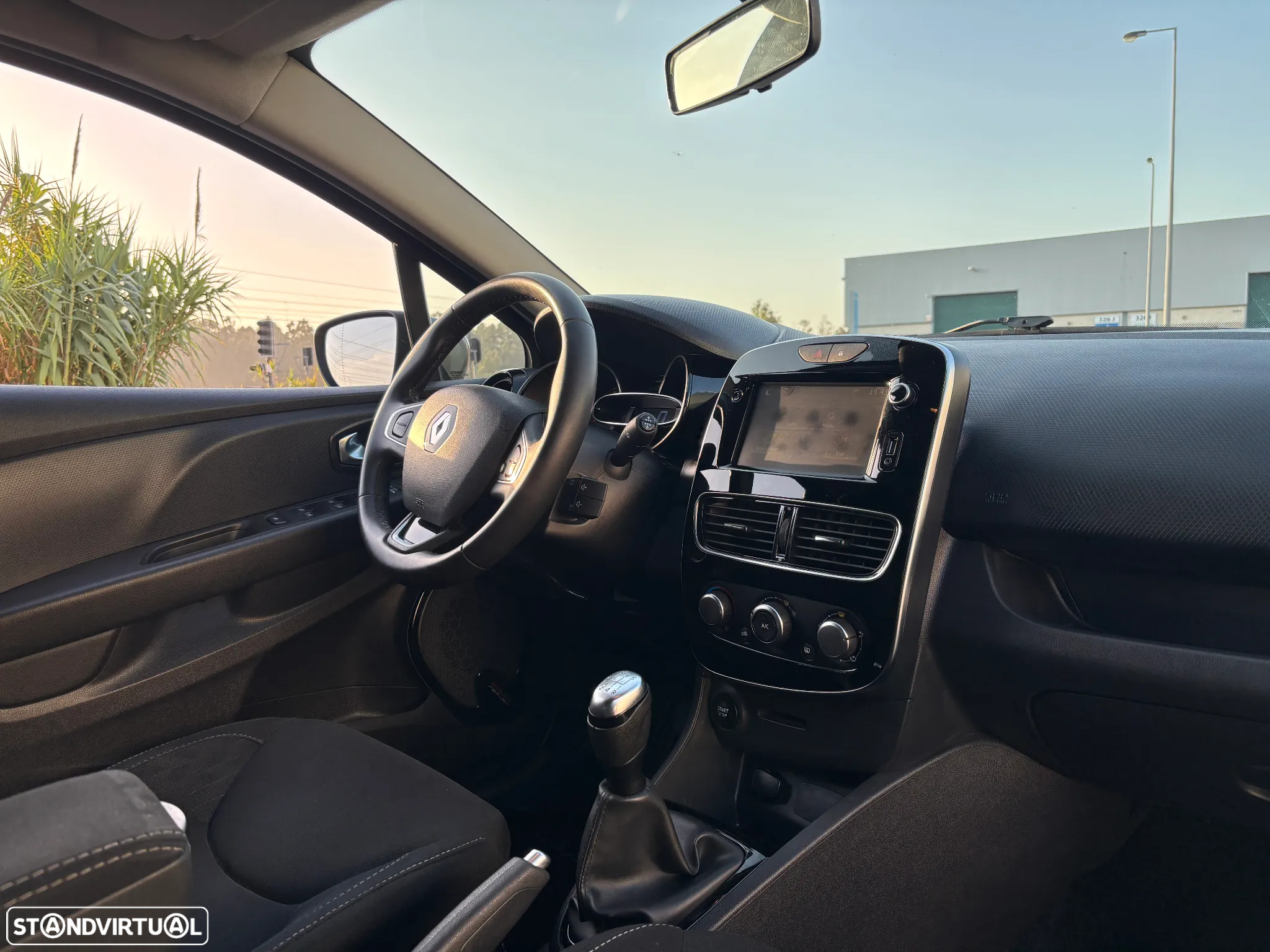 Renault Clio Sport Tourer 0.9 TCe Limited Edition - 11
