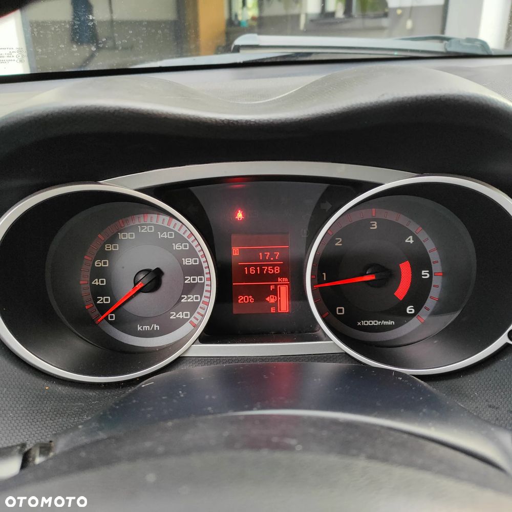 Mitsubishi Outlander 2.2 DID Instyle NAVI - 13
