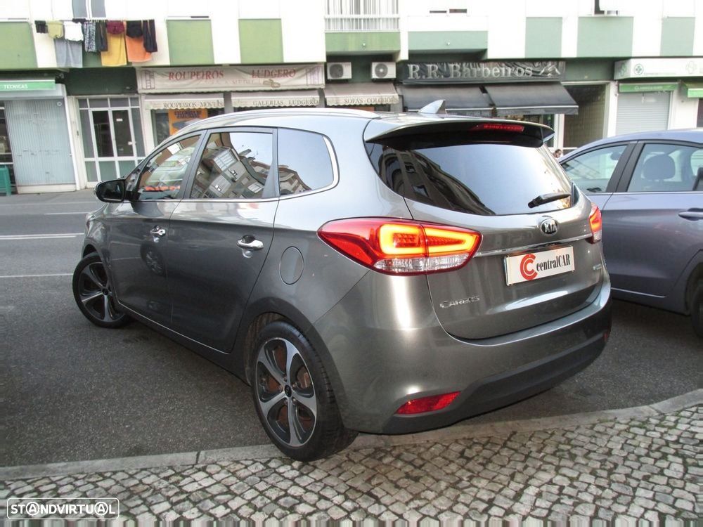 Kia Carens 1.7 CRDi ISG TX - 4