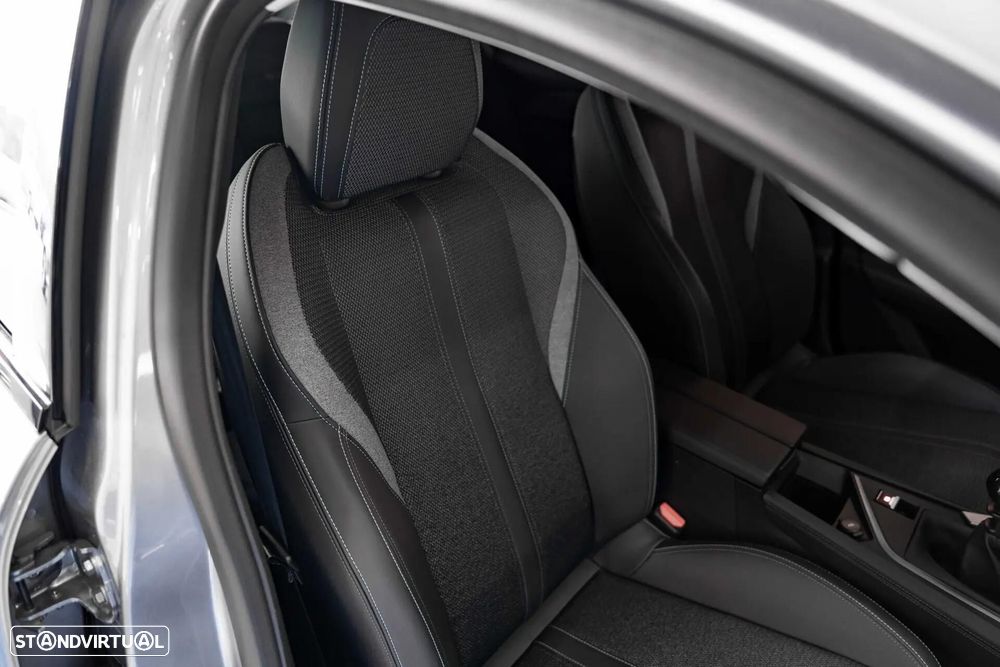 Peugeot 308 1.2 PureTech Allure - 12