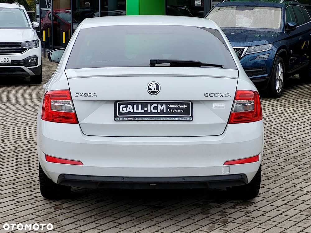 Skoda Octavia 1.4 TSI Style DSG - 4