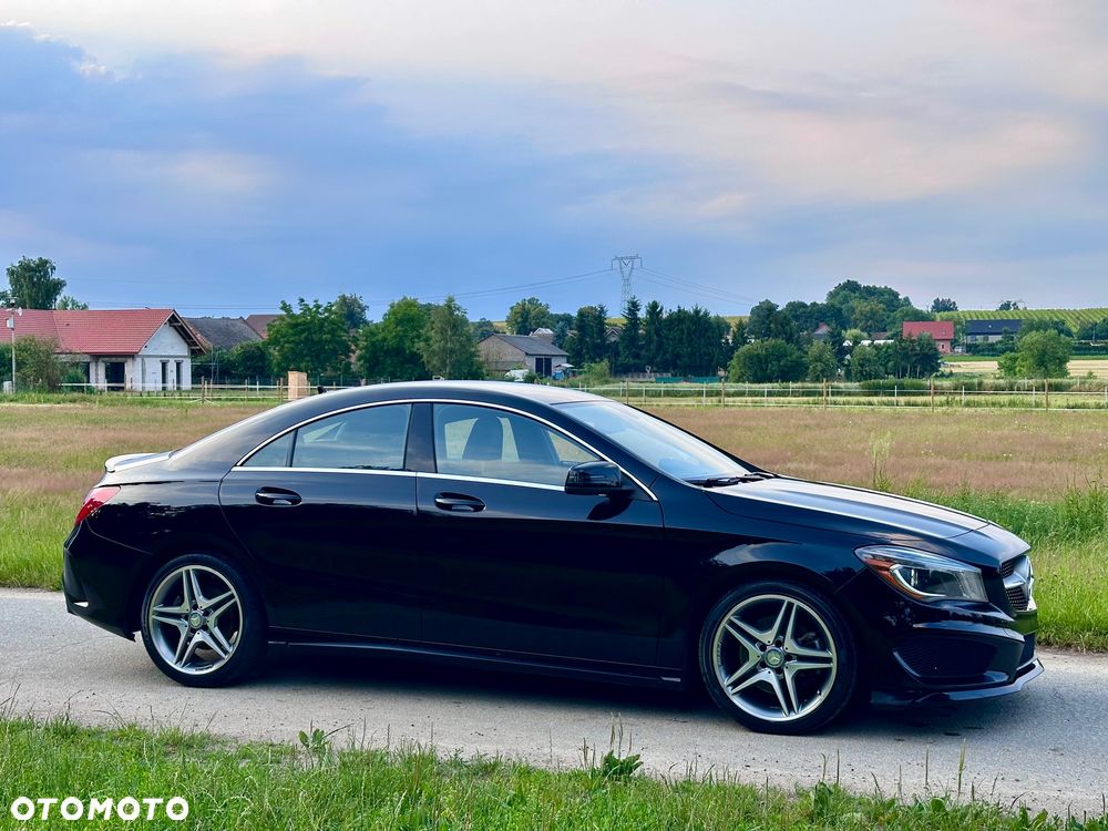 Mercedes-Benz CLA 250 4Matic 7G-DCT AMG Line - 3