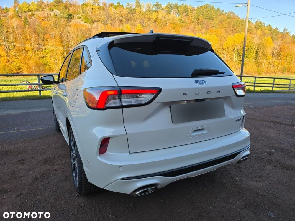 Ford Kuga 2.5 Duratec FHEV 4x4 ST-LINE - 12