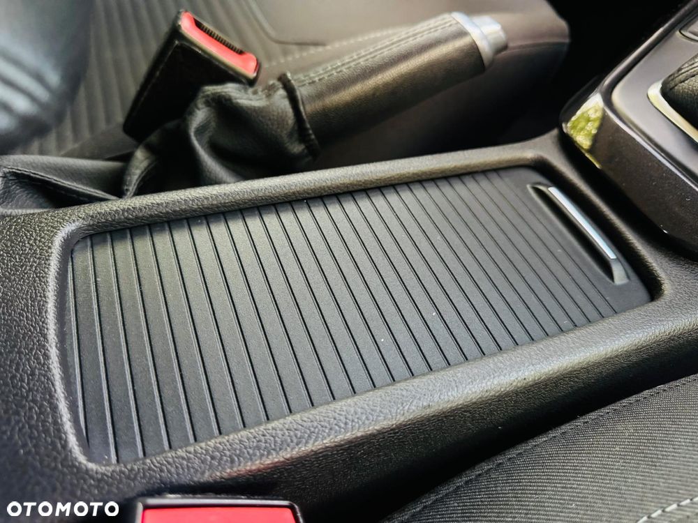 Ford Focus 2.0 TDCi DPF Start-Stopp-System ST-Line - 39