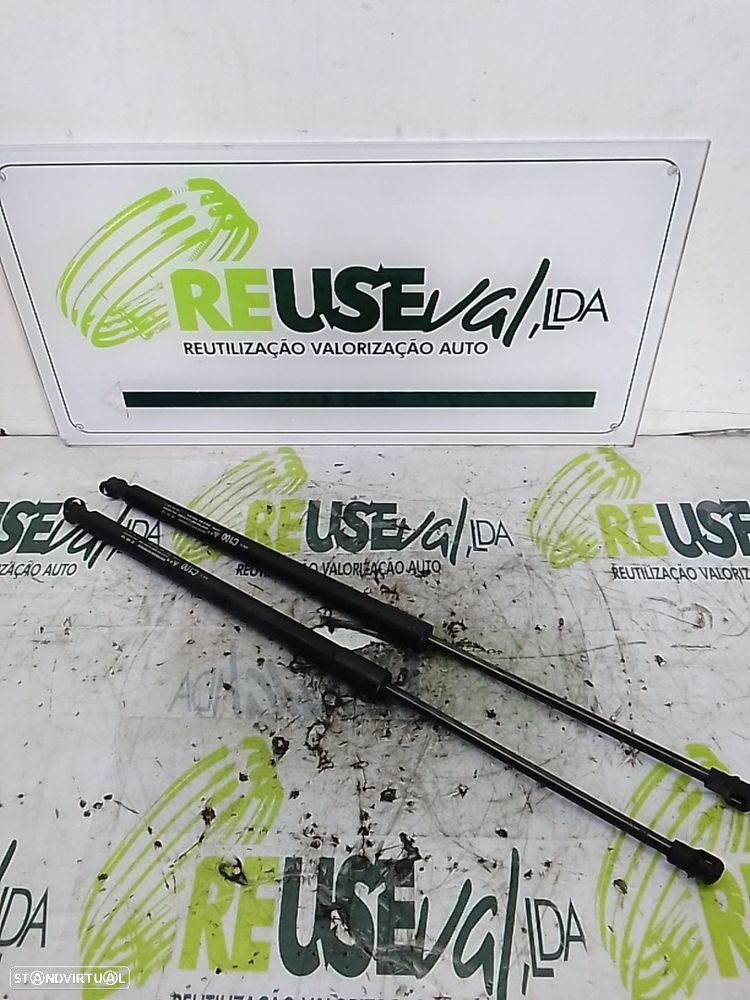 Amortecedor Tampa De Mala Chevrolet Captiva (C100, C140) - 1