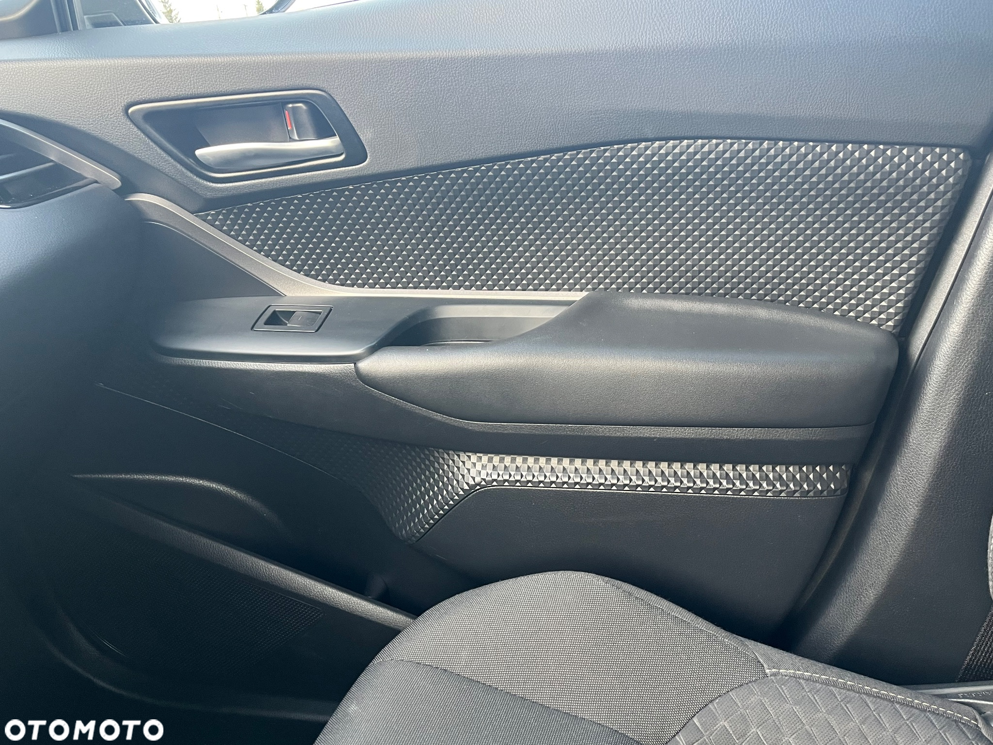 Toyota C-HR 1.8 Hybrid Comfort - 17