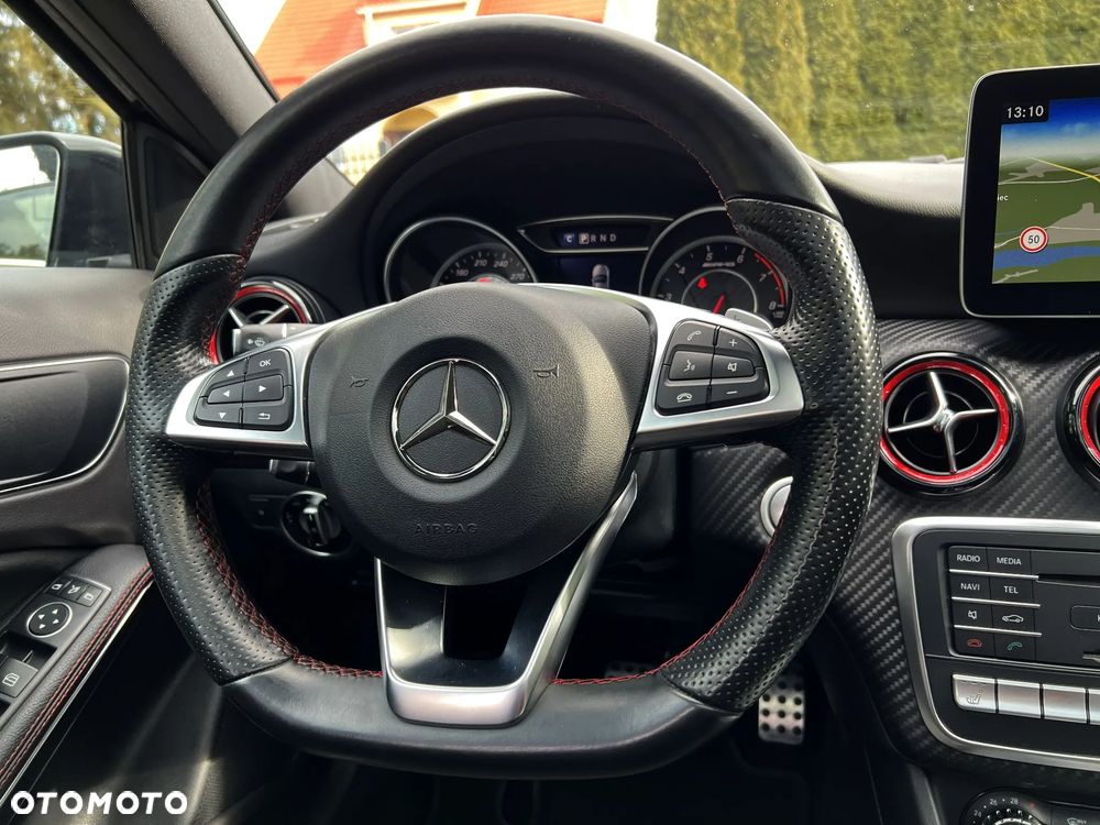 Mercedes-Benz Klasa A AMG 45 4Matic AMG Speedshift 7G-DCT - 29