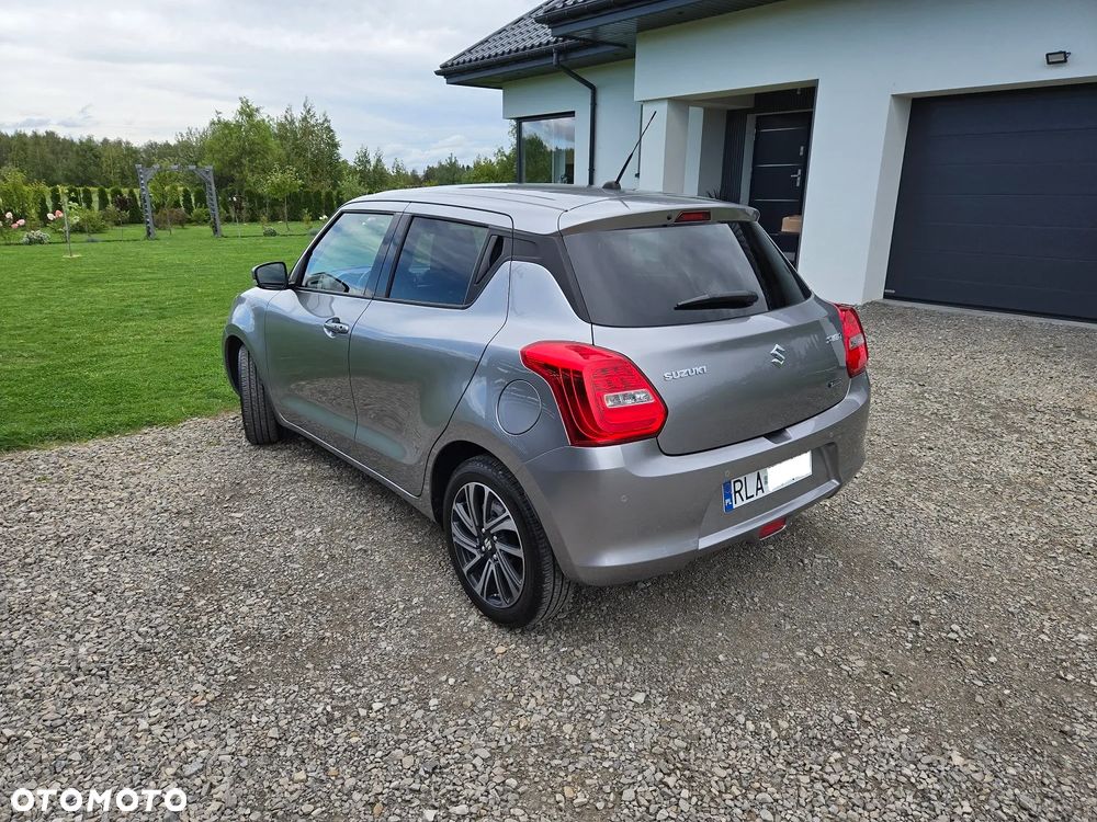 Suzuki Swift 1.2 Dualjet Hybrid CVT Comfort - 4