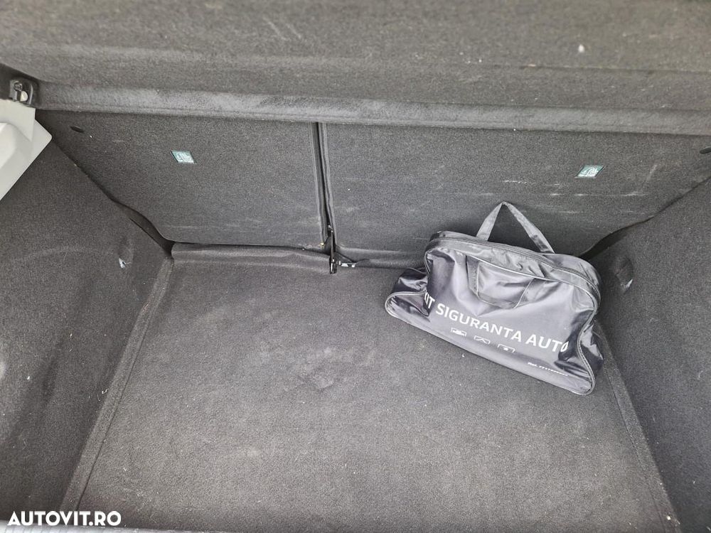 Renault Clio - 14