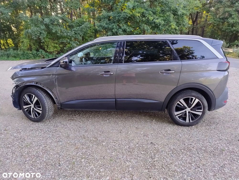 Peugeot 5008 2018 photo 3