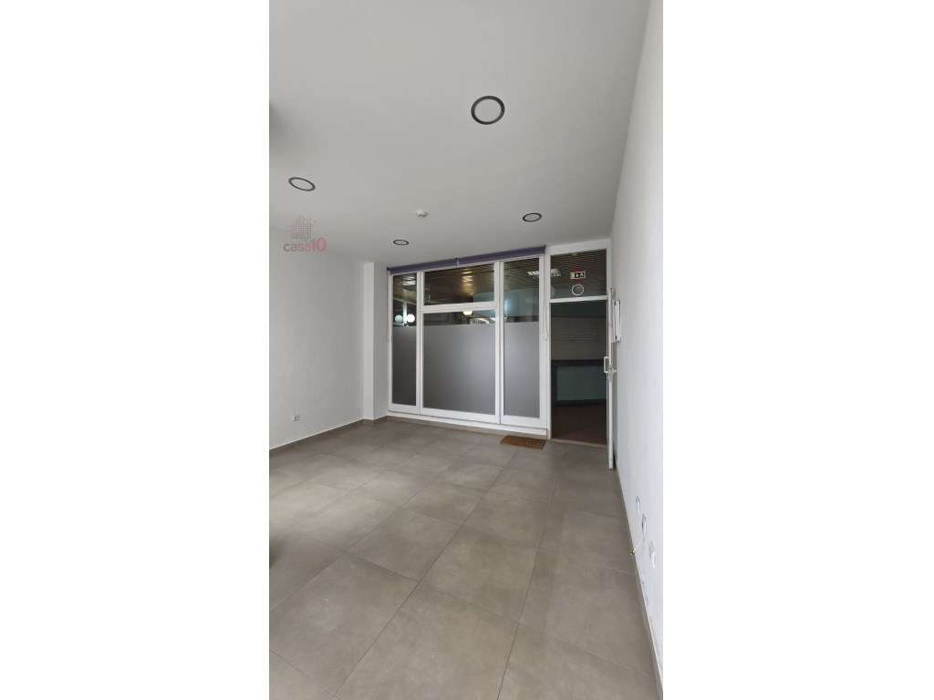 Espaço comercial para venda no Alto do Seixalinho - Grande imagem: 4/11