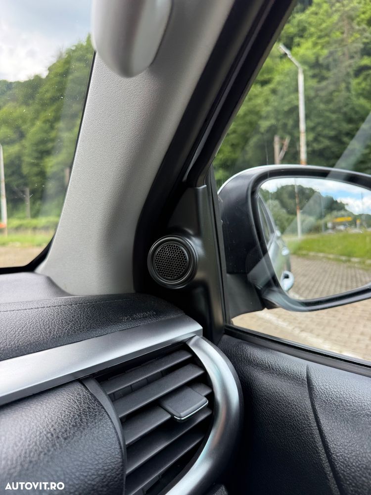 Toyota Hilux 4x4 Double Cab Executive - 16