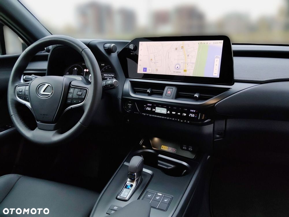 Lexus UX 300h F Sport Design - 11