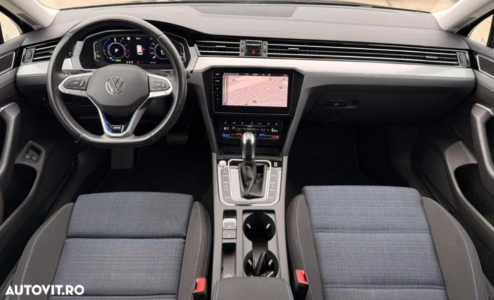 Volkswagen Passat - 20