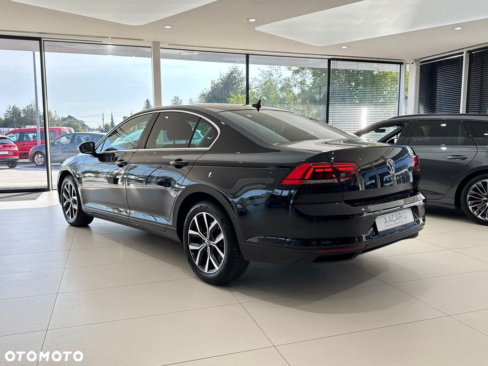 Volkswagen Passat 2.0 TDI EVO Business DSG - 3