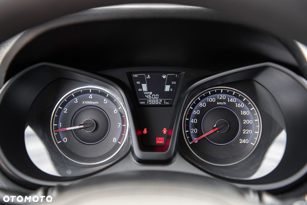 Hyundai ix20 - 18