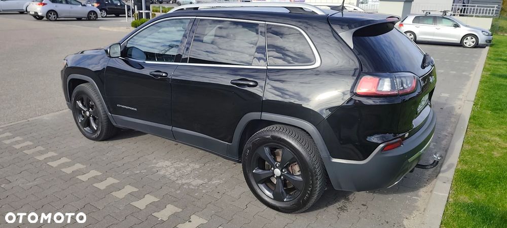 Jeep Cherokee 2019 photo 2