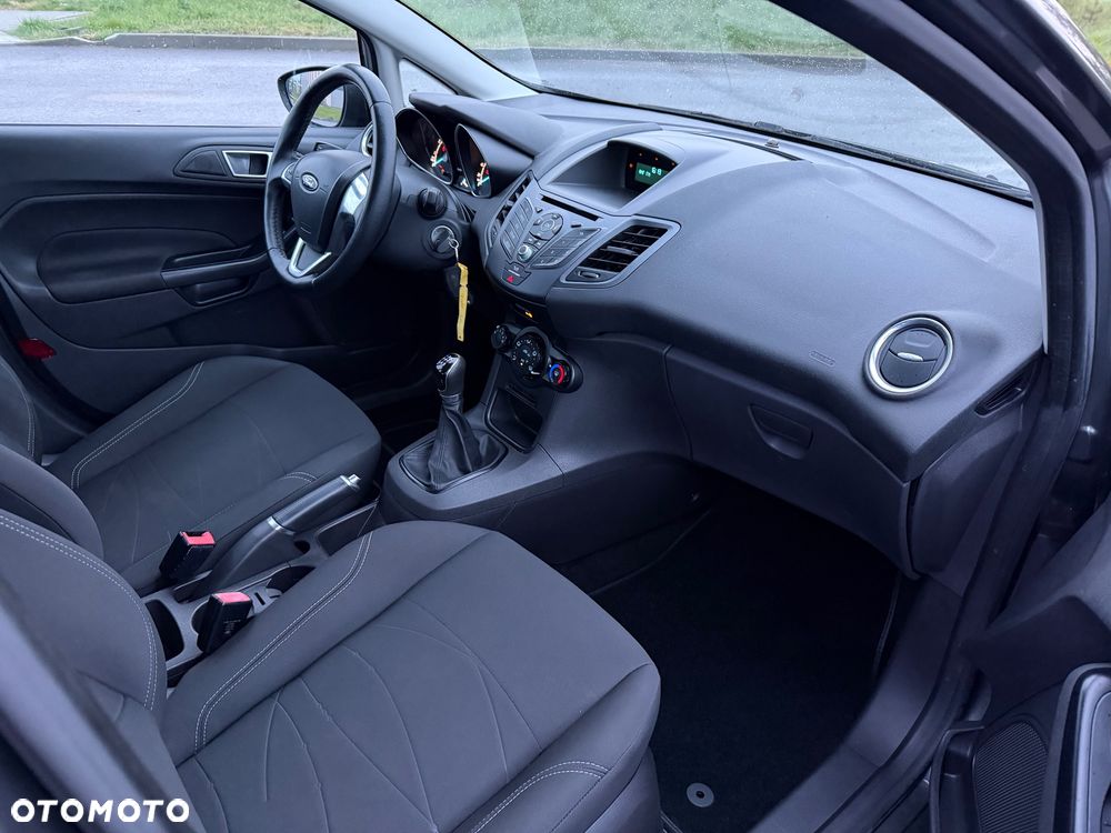 Ford Fiesta - 11